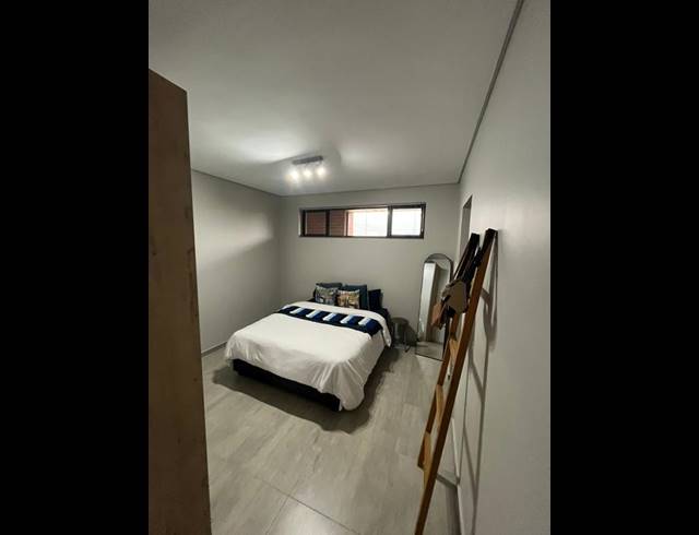 2 BEDROOM PROPERTY TO RENT IN MENLO PARK